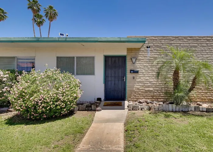 Holiday home Centrally Located Retreat W/ Fenced Patio *