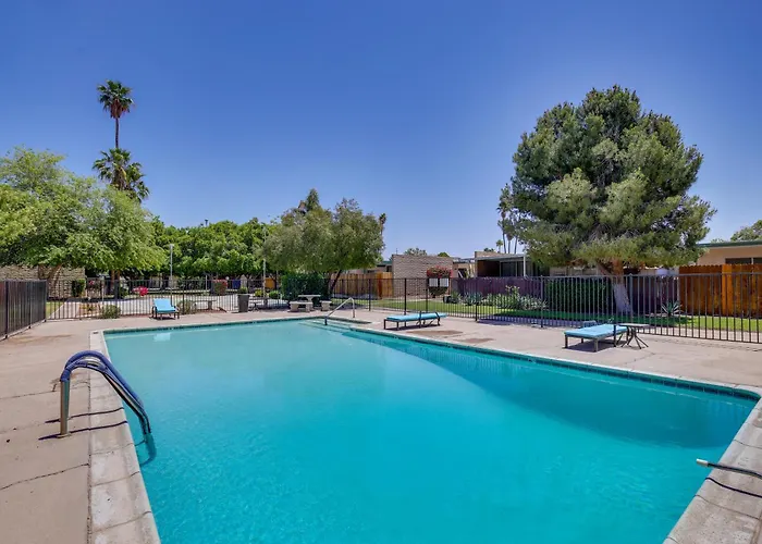 Holiday home Centrally Located Retreat W/ Fenced Patio